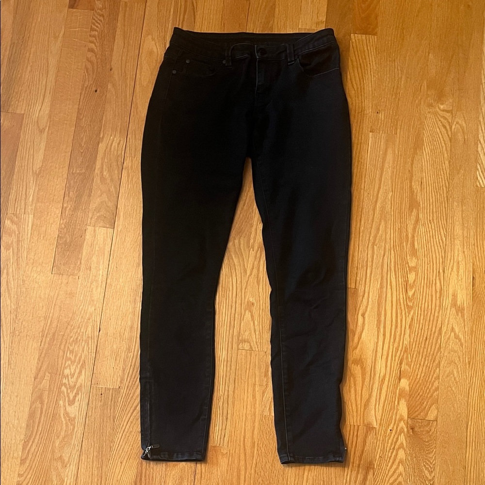 Stylish Navy Blue Skinny Jeans